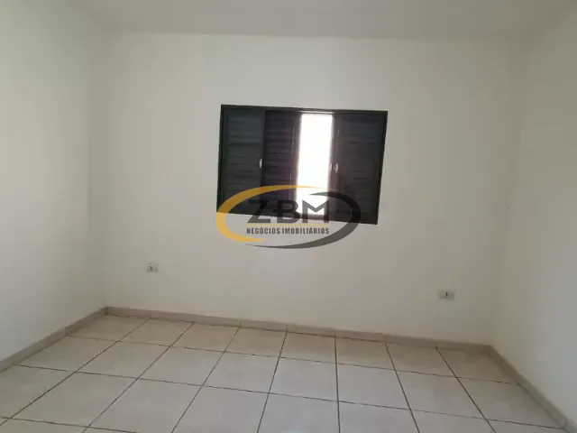 Casa com 200m² 3 quartos e 1 banheiro, à venda, no bairro Conjunto Vivi Xavier em Londrina