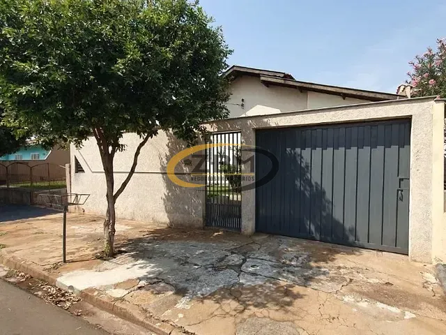 Casa com 200m² 3 quartos e 1 banheiro, à venda, no bairro Conjunto Vivi Xavier em Londrina
