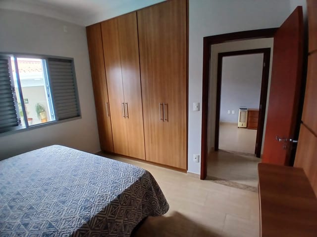Casa 4 quartos e 4 banheiros, à venda, no bairro Jardim Nova São João em São João da Boa Vista