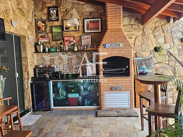 Casa 3 quartos e 3 banheiros, à venda, no bairro Barranco em Taubaté