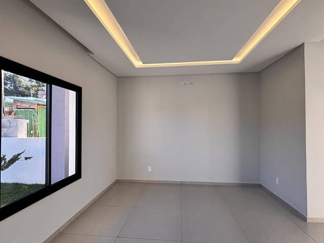 Casa com 180m² 3 quartos e 4 banheiros, à venda, no bairro Jardim Carvalho em Ponta Grossa