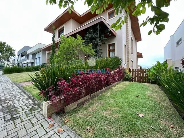 Casa com 451m² 4 quartos e 6 banheiros, à venda, no bairro Condomínio Residencial Monte Carlo em São José dos Campos