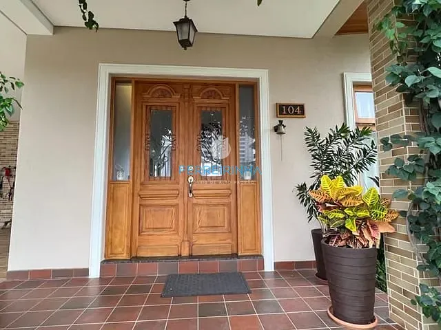 Casa com 451m² 4 quartos e 6 banheiros, à venda, no bairro Condomínio Residencial Monte Carlo em São José dos Campos
