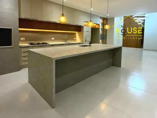 Casa com 275m² 3 quartos e 4 banheiros, à venda, no bairro Jardim Santa Helena em Fernandópolis