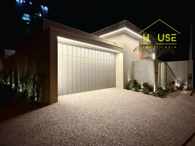 Casa com 275m² 3 quartos e 4 banheiros, à venda, no bairro Jardim Santa Helena em Fernandópolis