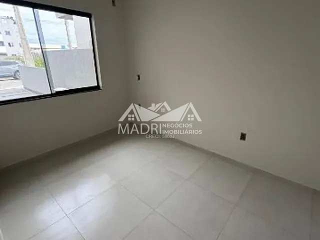 Casa 2 quartos e 1 banheiro, à venda, no bairro Barra do Aririú em Palhoça