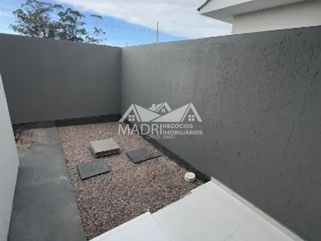 Casa 2 quartos e 1 banheiro, à venda, no bairro Barra do Aririú em Palhoça