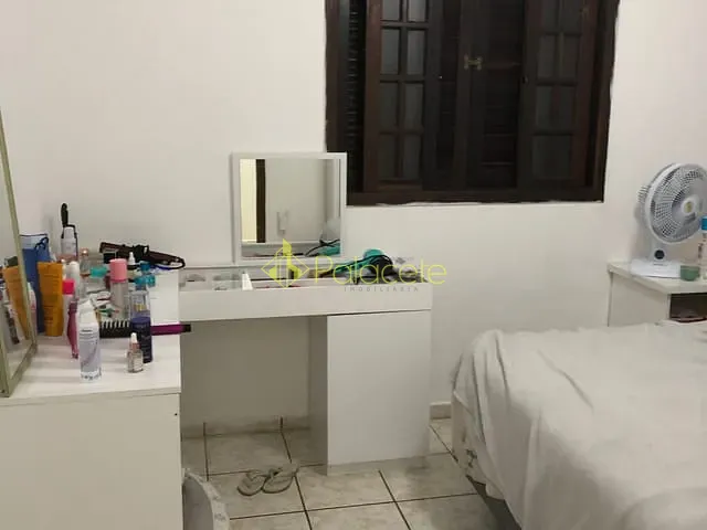 Casa com 150m² 3 quartos e 2 banheiros, à venda, no bairro Residencial Comercial Vila Verde em Pindamonhangaba