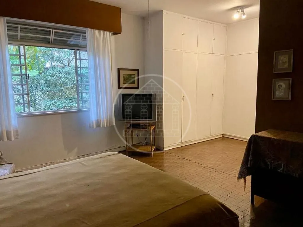 Casa, 4 quartos, 250 m² - Foto 35
