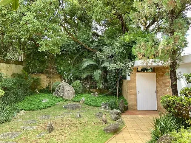 Casa com 750m², à venda, no bairro Campo Belo em São Paulo