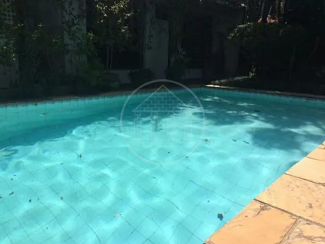Casa com 750m², à venda, no bairro Campo Belo em São Paulo