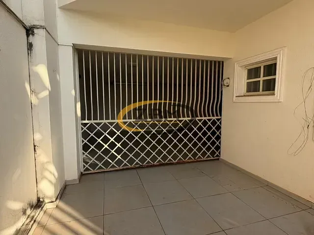 Casa com 600m² 3 quartos e 5 banheiros, à venda ou para alugar, no bairro Tucano em Londrina