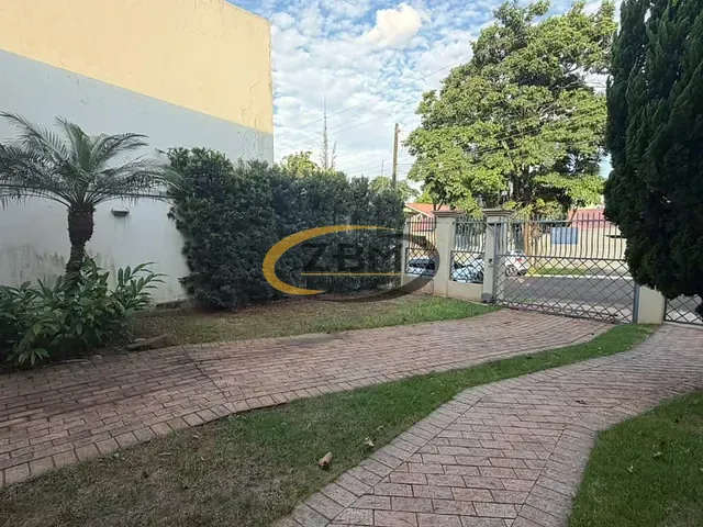 Casa com 600m² 3 quartos e 5 banheiros, à venda ou para alugar, no bairro Tucano em Londrina