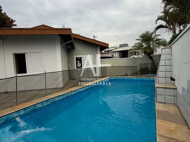 Casa 3 quartos e 2 banheiros, à venda, no bairro Chácara do Visconde em Taubaté