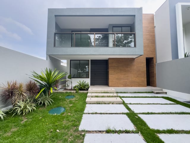 Casa com 320m² 4 quartos e 7 banheiros, à venda, no bairro Recreio dos Bandeirantes em Rio de Janeiro