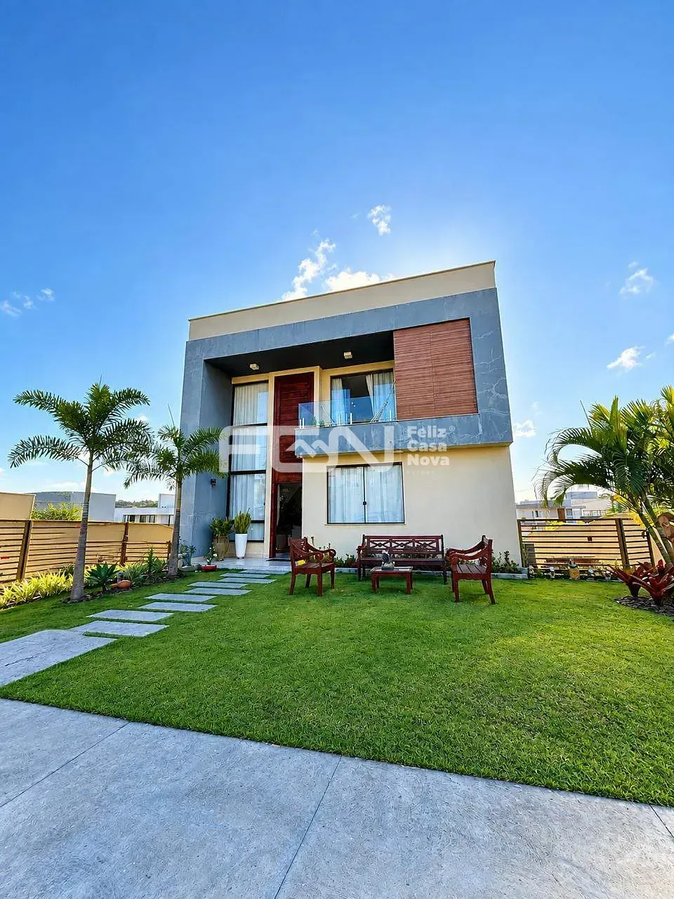 Casa, 4 quartos, 316 m² - Foto 1