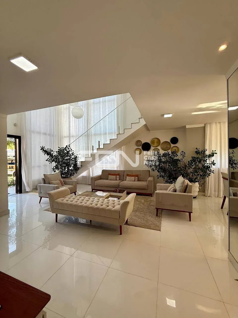 Casa, 4 quartos, 316 m² - Foto 2