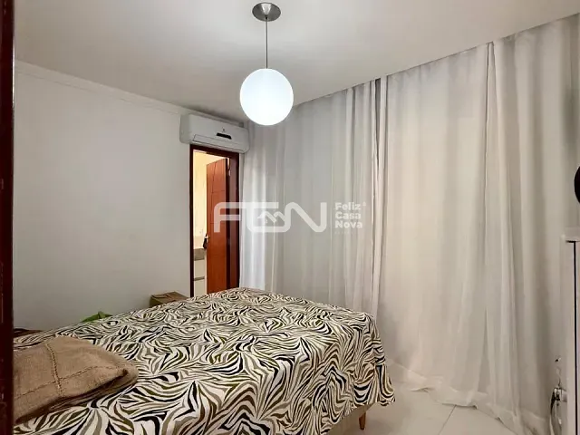 Casa com 466m² 4 quartos e 6 banheiros, à venda, no bairro Alphaville (Abrantes) em Camaçari