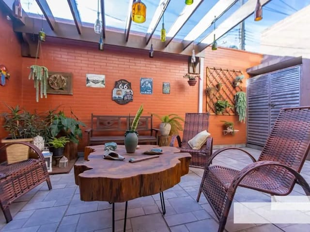 Casa 4 quartos e 5 banheiros, à venda, no bairro Jardim das Américas em Curitiba