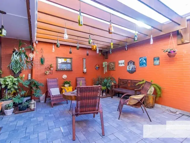 Casa 4 quartos e 5 banheiros, à venda, no bairro Jardim das Américas em Curitiba