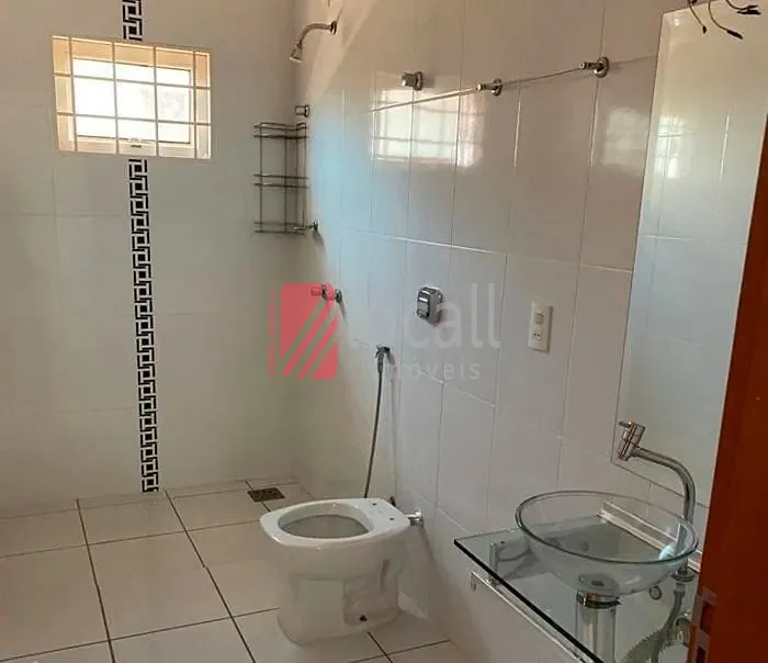 Casa com 3 quartos para aluguel, 200m² — foto 5 de 19