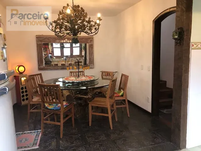 Casa 5 quartos e 3 banheiros, à venda, no bairro Vila Carrão em São Paulo