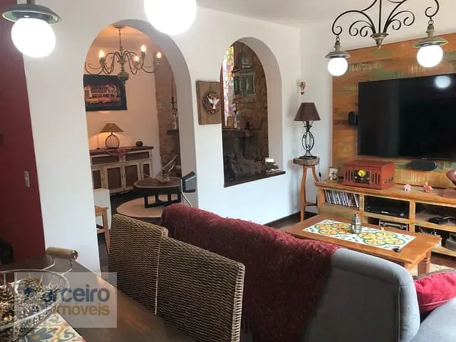 Casa 5 quartos e 3 banheiros, à venda, no bairro Vila Carrão em São Paulo