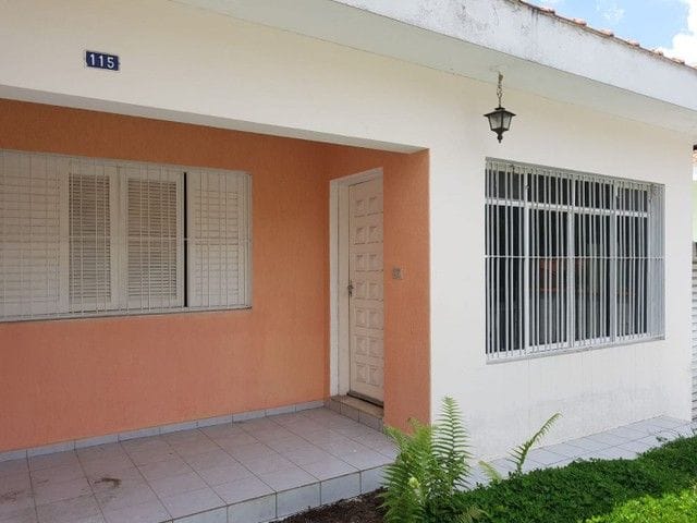 Casa com 180m² 2 quartos e 1 banheiro, à venda, no bairro Umuarama em Osasco