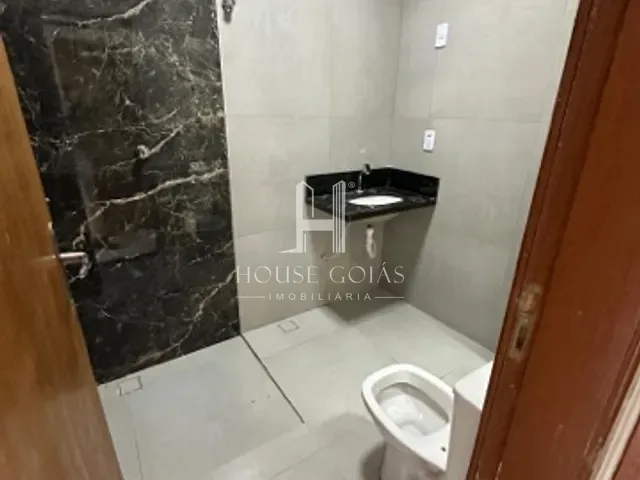 Casa com 180m² 2 quartos e 1 banheiro, à venda, no bairro Residencial Canadá em Goiânia