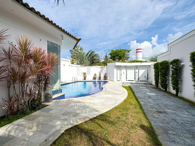 Casa com 340m² 3 quartos e 5 banheiros, à venda, no bairro Recreio dos Bandeirantes em Rio de Janeiro
