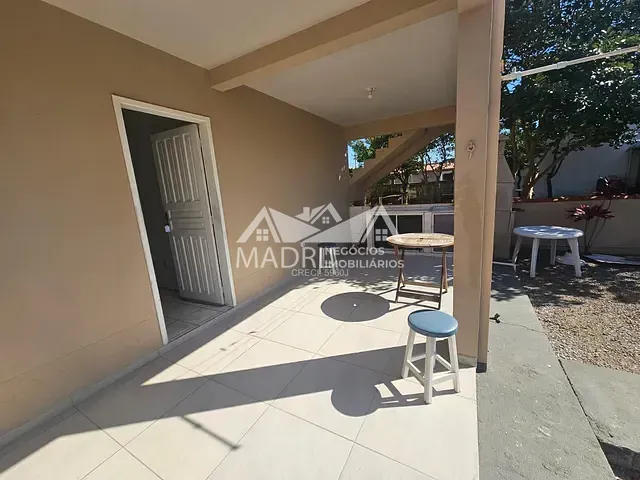 Casa 2 quartos e 1 banheiro, para alugar, no bairro Balneário Ponta do Papagaio em Palhoça
