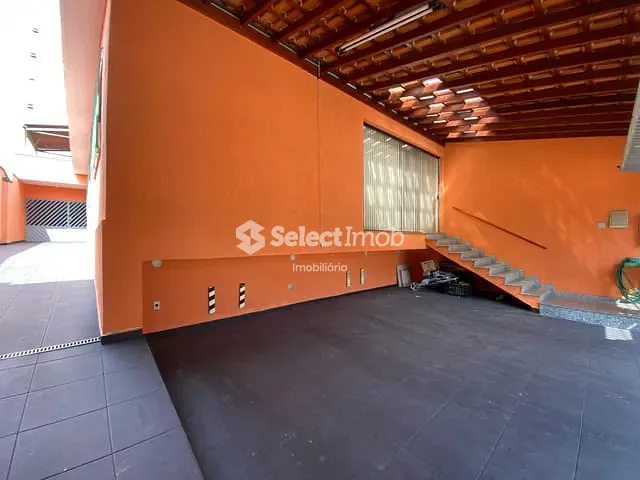 Casa com 275m² 5 quartos e 2 banheiros, à venda, no bairro Vila Bocaina em Mauá