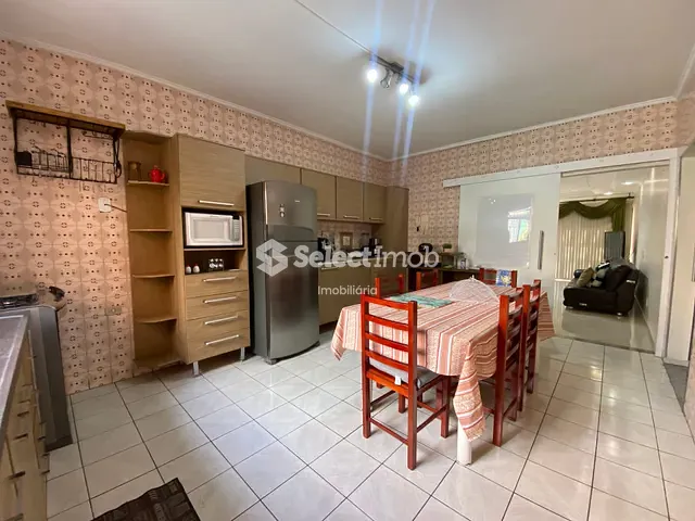 Casa com 275m² 5 quartos e 2 banheiros, para alugar, no bairro Vila Bocaina em Mauá
