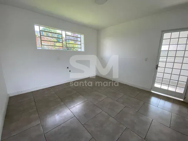 Casa 3 quartos e 2 banheiros, para alugar, no bairro Seminário em Chapecó