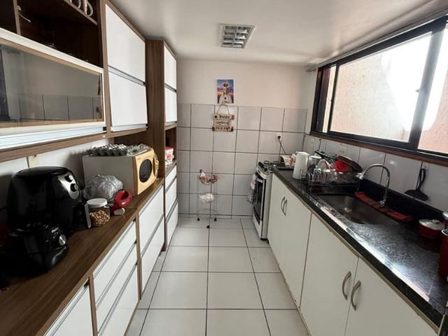 Casa com 256m² 2 quartos e 2 banheiros, à venda, no bairro Parque Aeroporto em Macaé