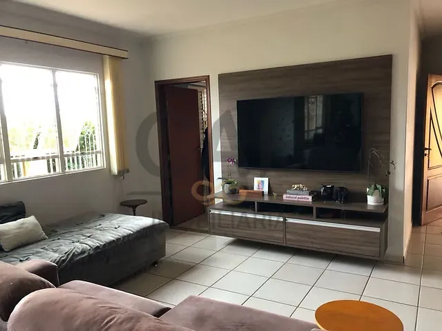 Casa com 250m² 3 quartos e 1 banheiro, à venda, no bairro Parque Residencial Groot em Holambra