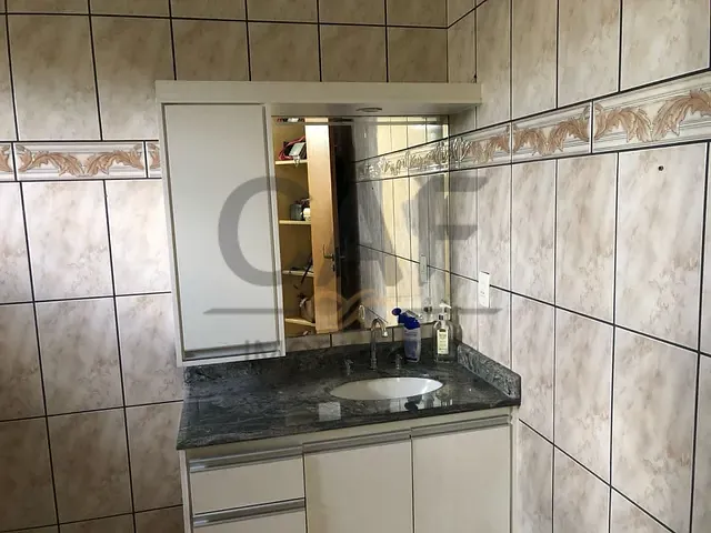 Casa com 250m² 3 quartos e 1 banheiro, à venda, no bairro Parque Residencial Groot em Holambra