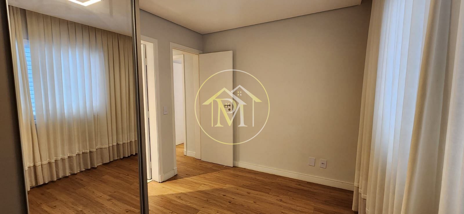 Casa, 5 quartos, 152 m² - Foto 2