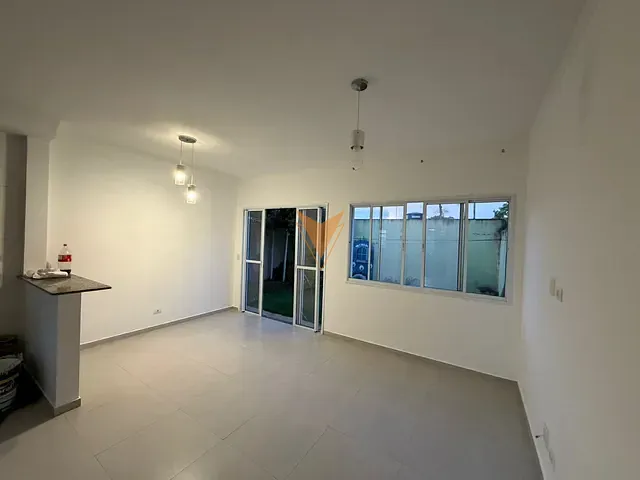 Casa com 134m² 3 quartos e 2 banheiros, à venda ou para alugar, no bairro Chácara do Carmo em Vargem Grande Paulista