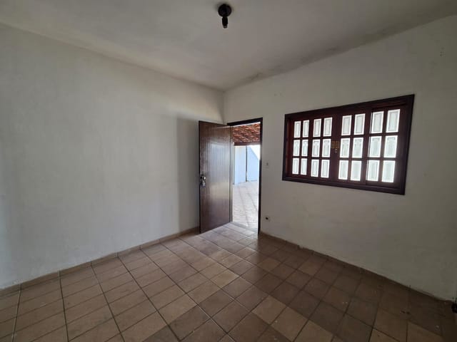 Casa com 199m² 2 quartos e 1 banheiro, à venda, no bairro Jardim Primavera em São João da Boa Vista