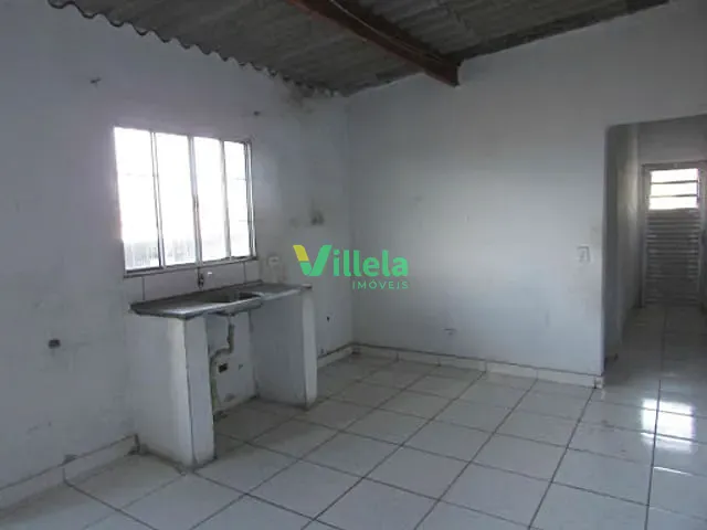 Casa 1 quarto e 1 banheiro, à venda, no bairro Jardim Amazonas em Itaquaquecetuba
