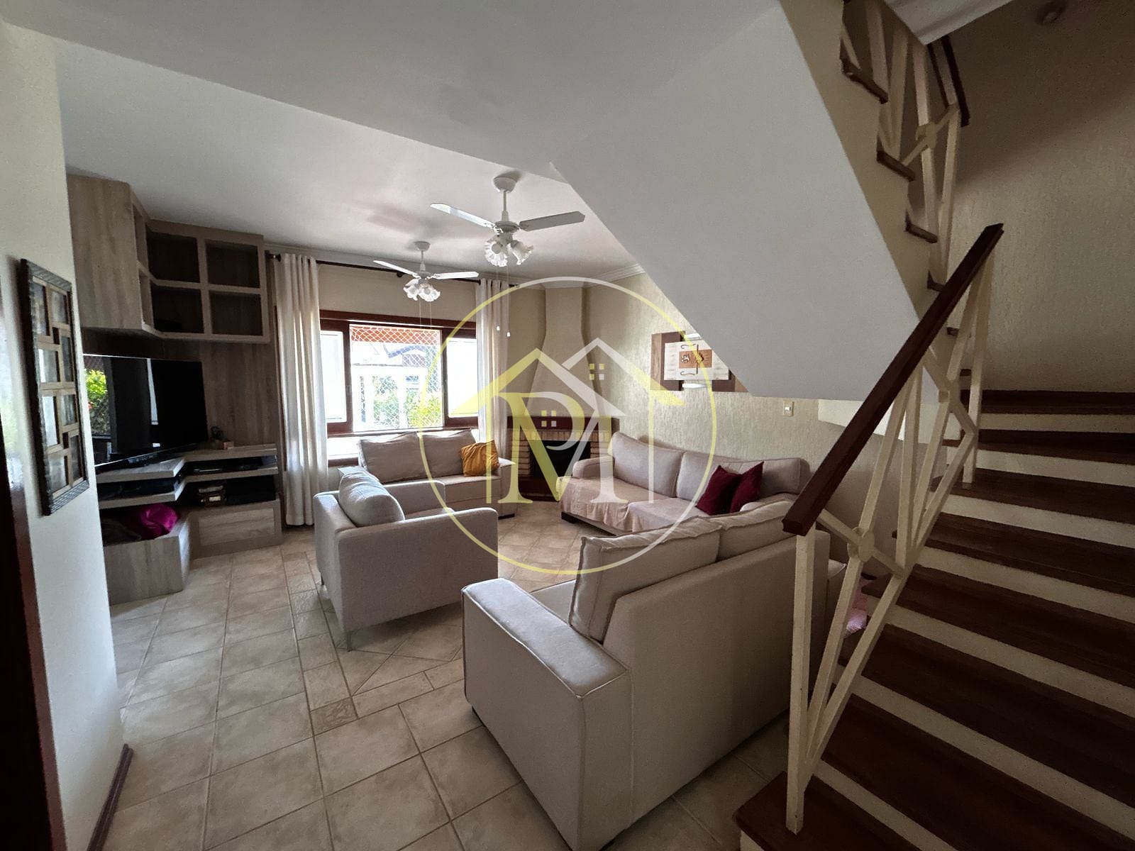 Casa à venda com 3 quartos, 145m² - Foto 3