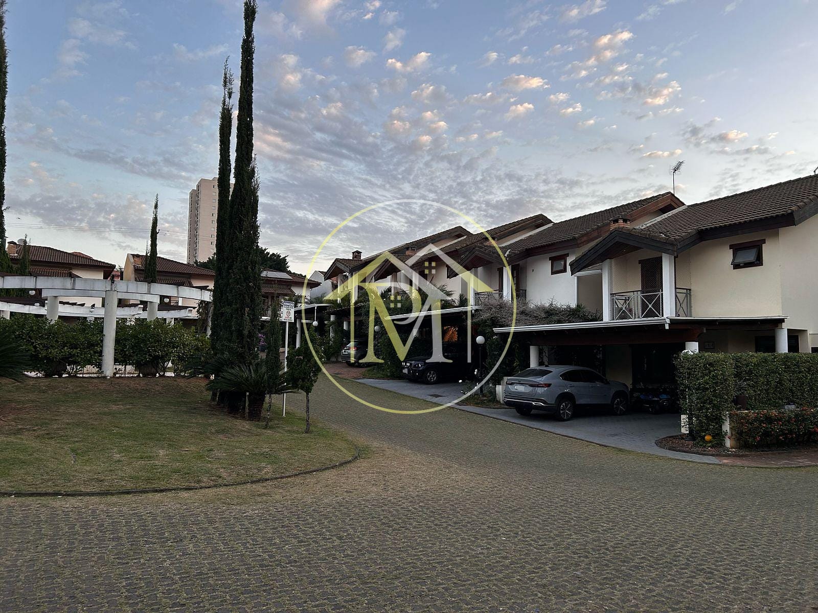 Casa à venda com 3 quartos, 145m² - Foto 9