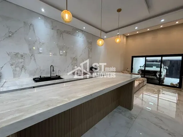 Casa com 200m² 3 quartos e 2 banheiros, à venda, no bairro Jardim Lima em Andradas