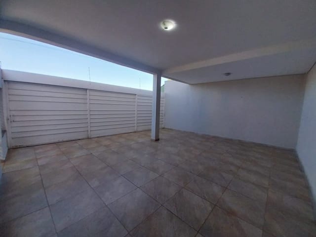 Casa com 300m² 3 quartos e 4 banheiros, à venda ou para alugar, no bairro Recanto do Lago em São João da Boa Vista
