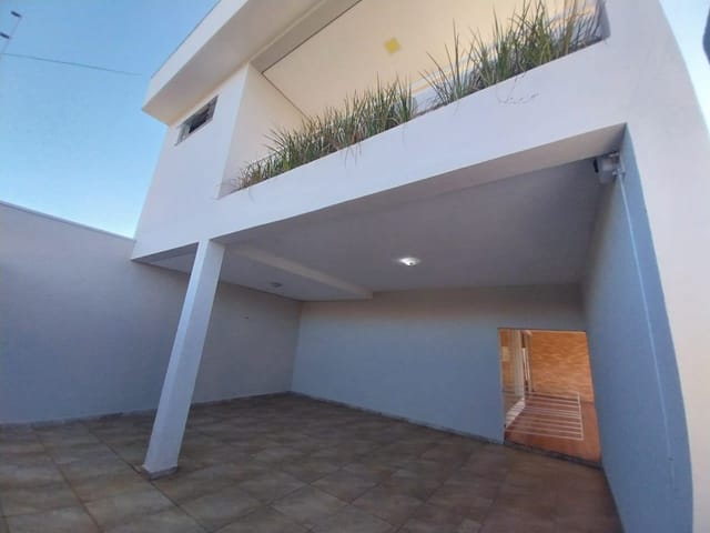 Casa com 300m² 3 quartos e 4 banheiros, à venda ou para alugar, no bairro Recanto do Lago em São João da Boa Vista