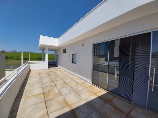 Casa com 300m² 3 quartos e 4 banheiros, à venda ou para alugar, no bairro Recanto do Lago em São João da Boa Vista