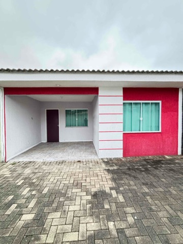 Casa com 55m² 2 quartos e 1 banheiro, à venda, no bairro Uvaranas em Ponta Grossa