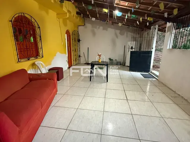 Casa 2 quartos e 2 banheiros, à venda ou para alugar, no bairro Alto da Cruz em Camaçari