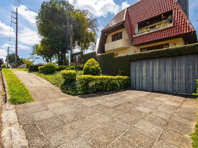 Casa com 525m² 4 quartos e 4 banheiros, à venda, no bairro Jardim Schaffer em Curitiba